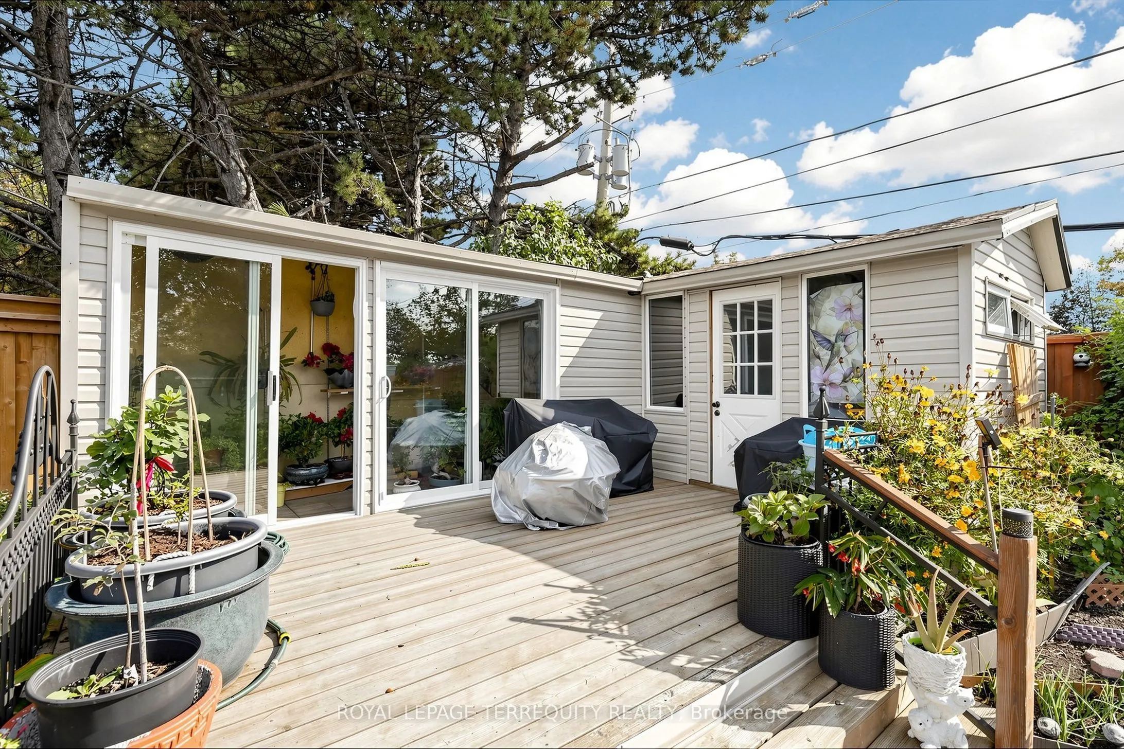 3253 Ibbetson Crescent