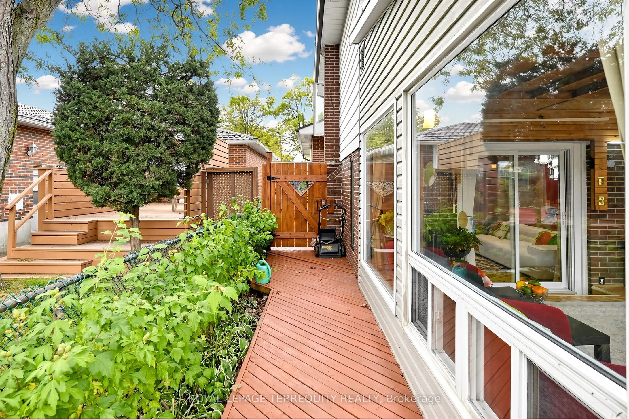 3253 Ibbetson Crescent