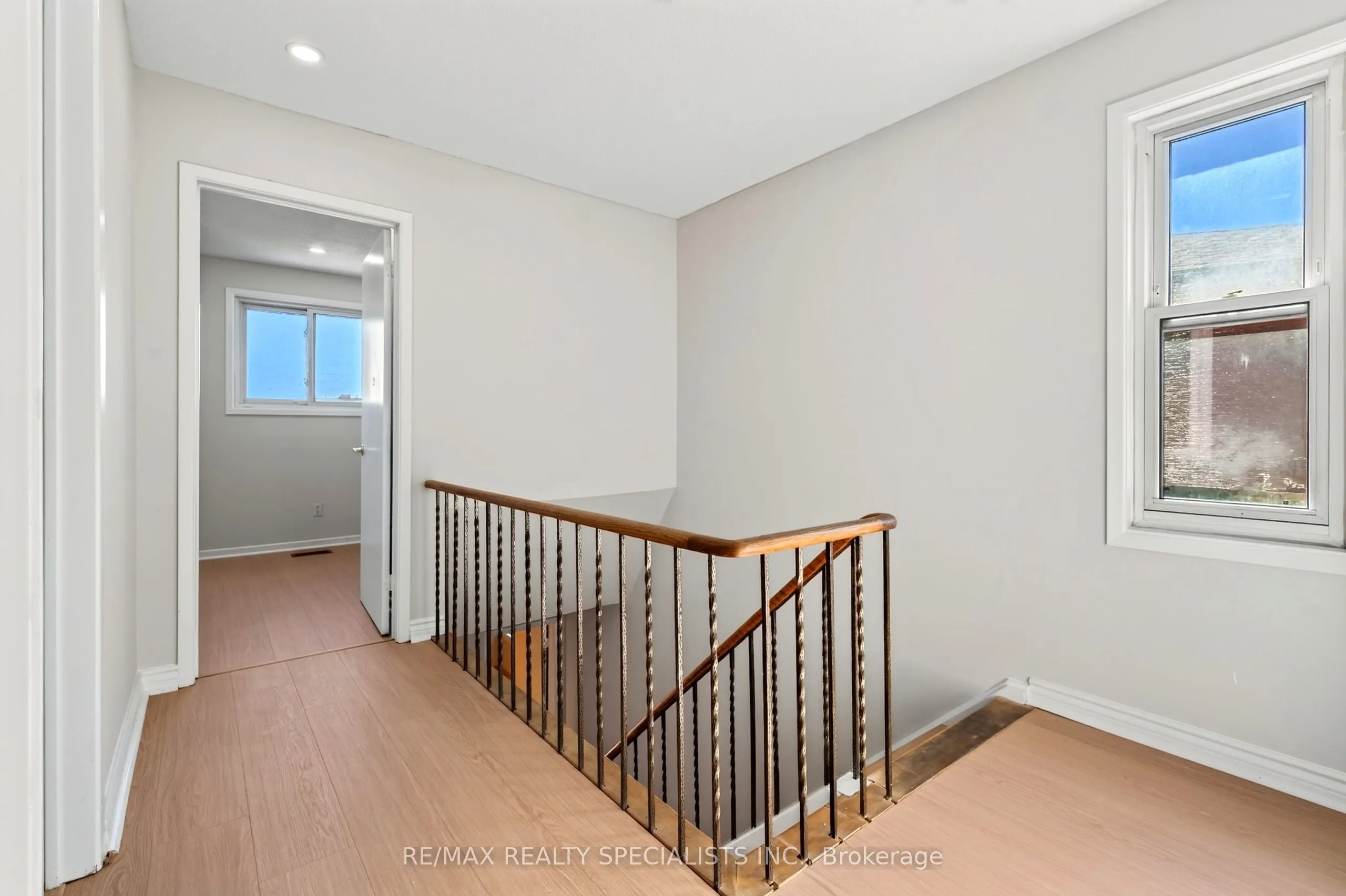 4134 CLEVEDON Drive