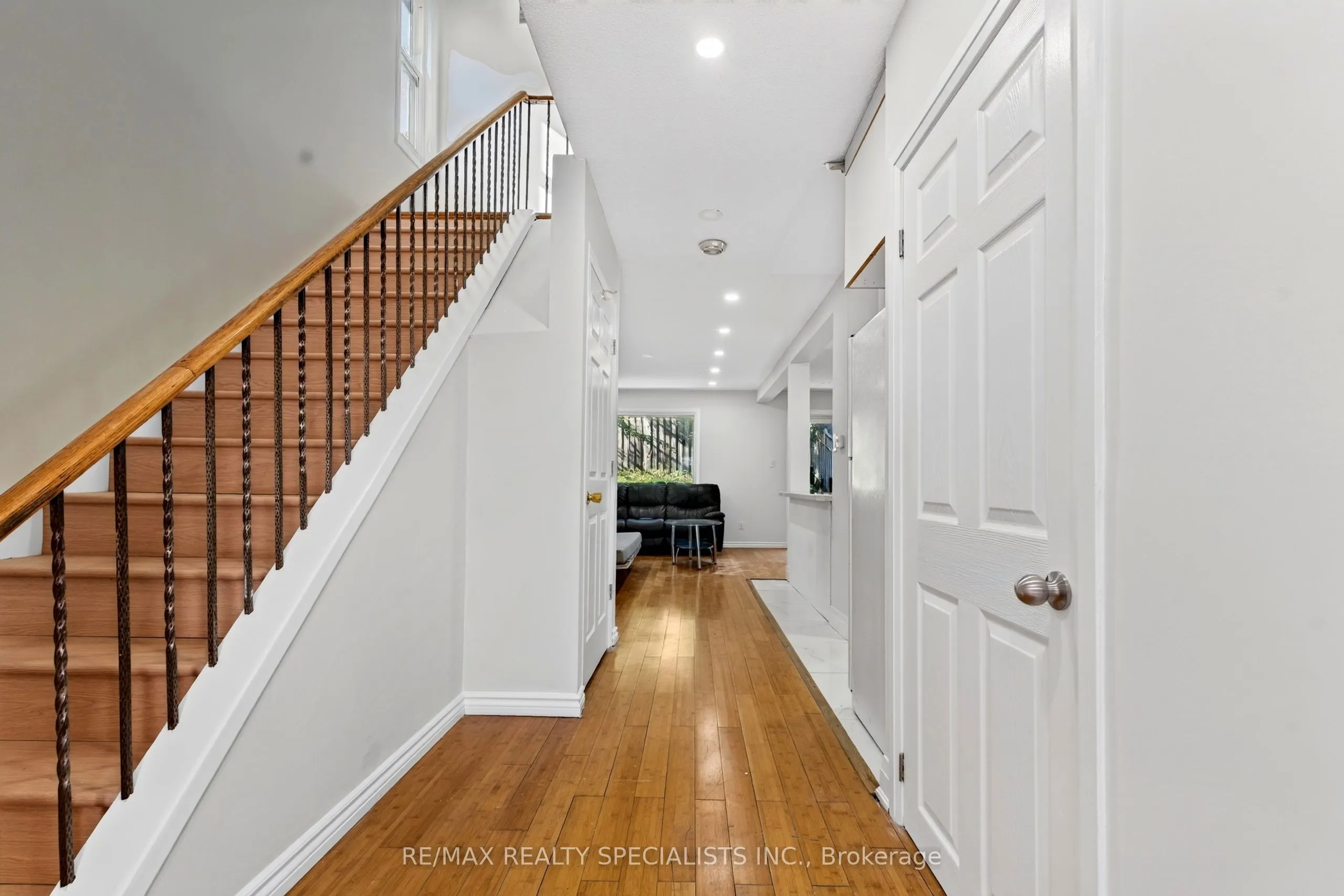 4134 CLEVEDON Drive