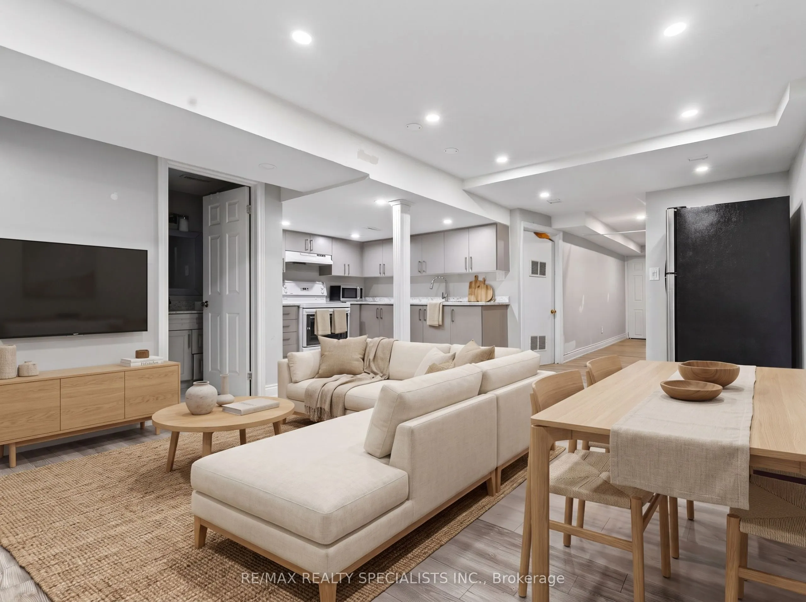 4134 CLEVEDON Drive