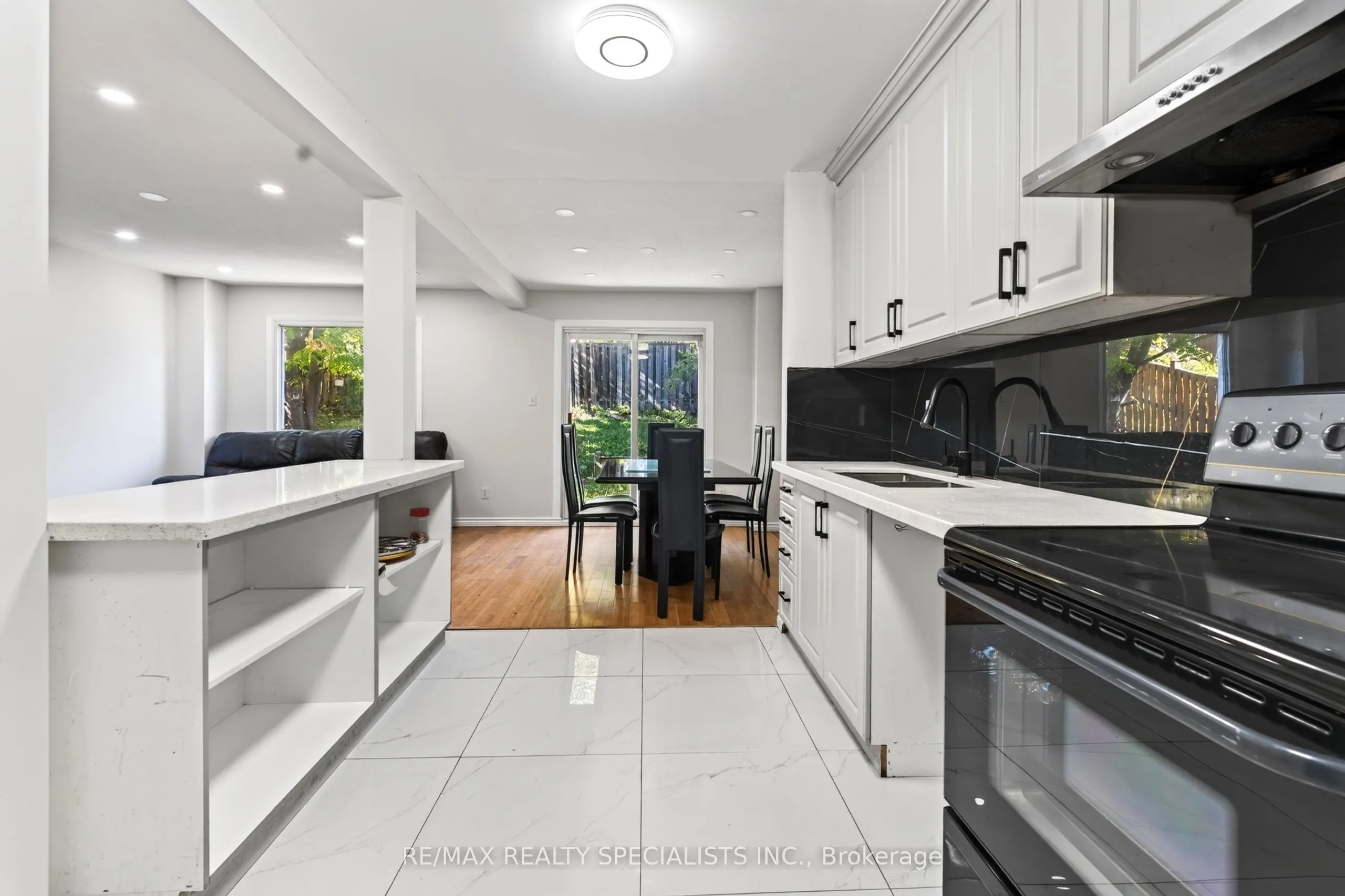 4134 CLEVEDON Drive