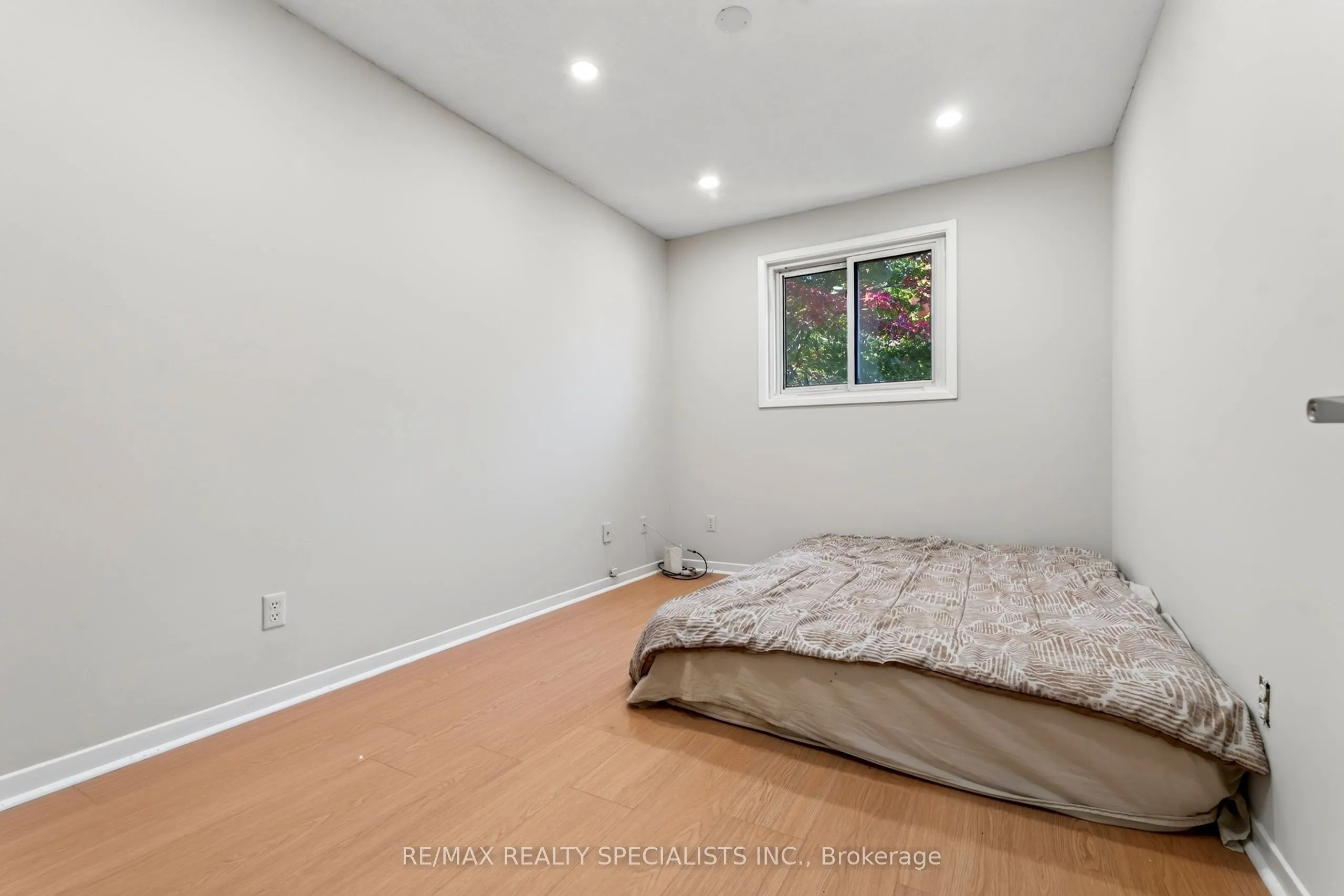 4134 CLEVEDON Drive
