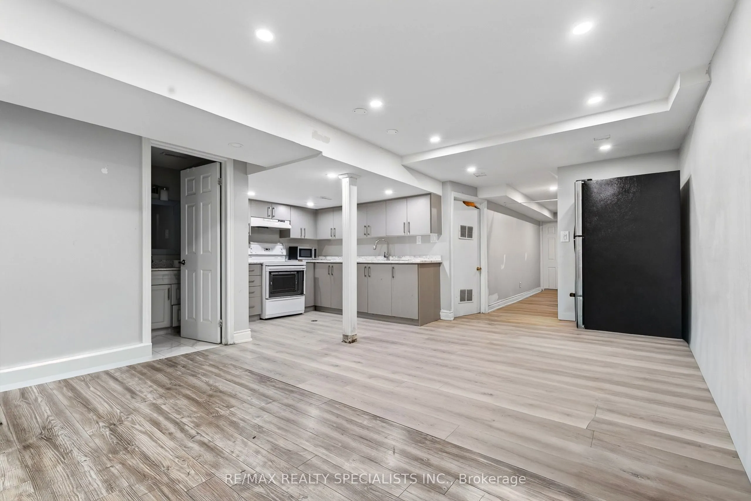 4134 CLEVEDON Drive