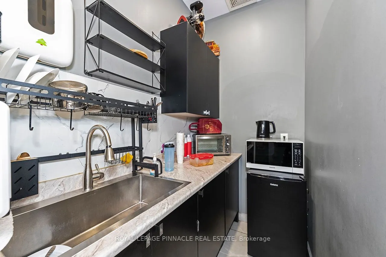 3700 Eglinton Avenue W #63