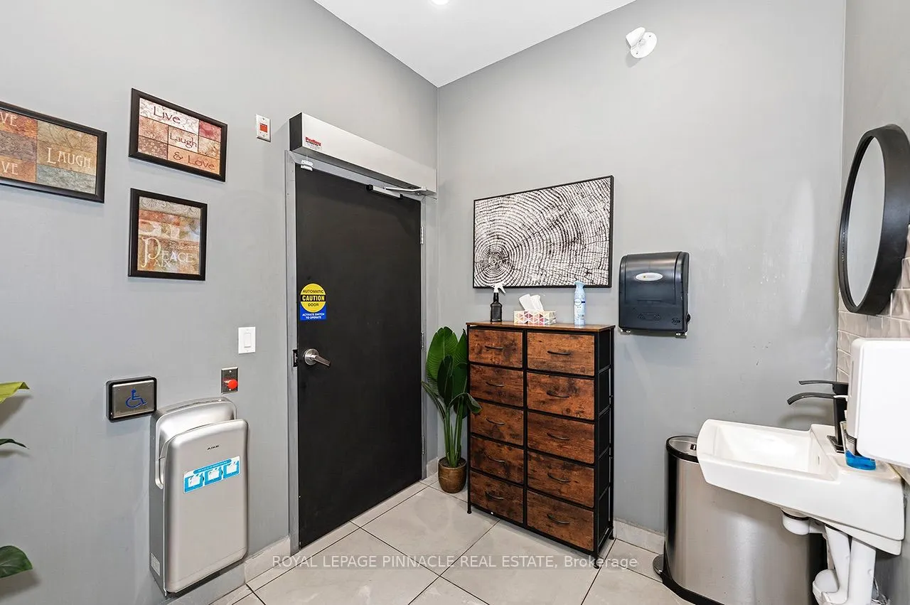 3700 Eglinton Avenue W #63