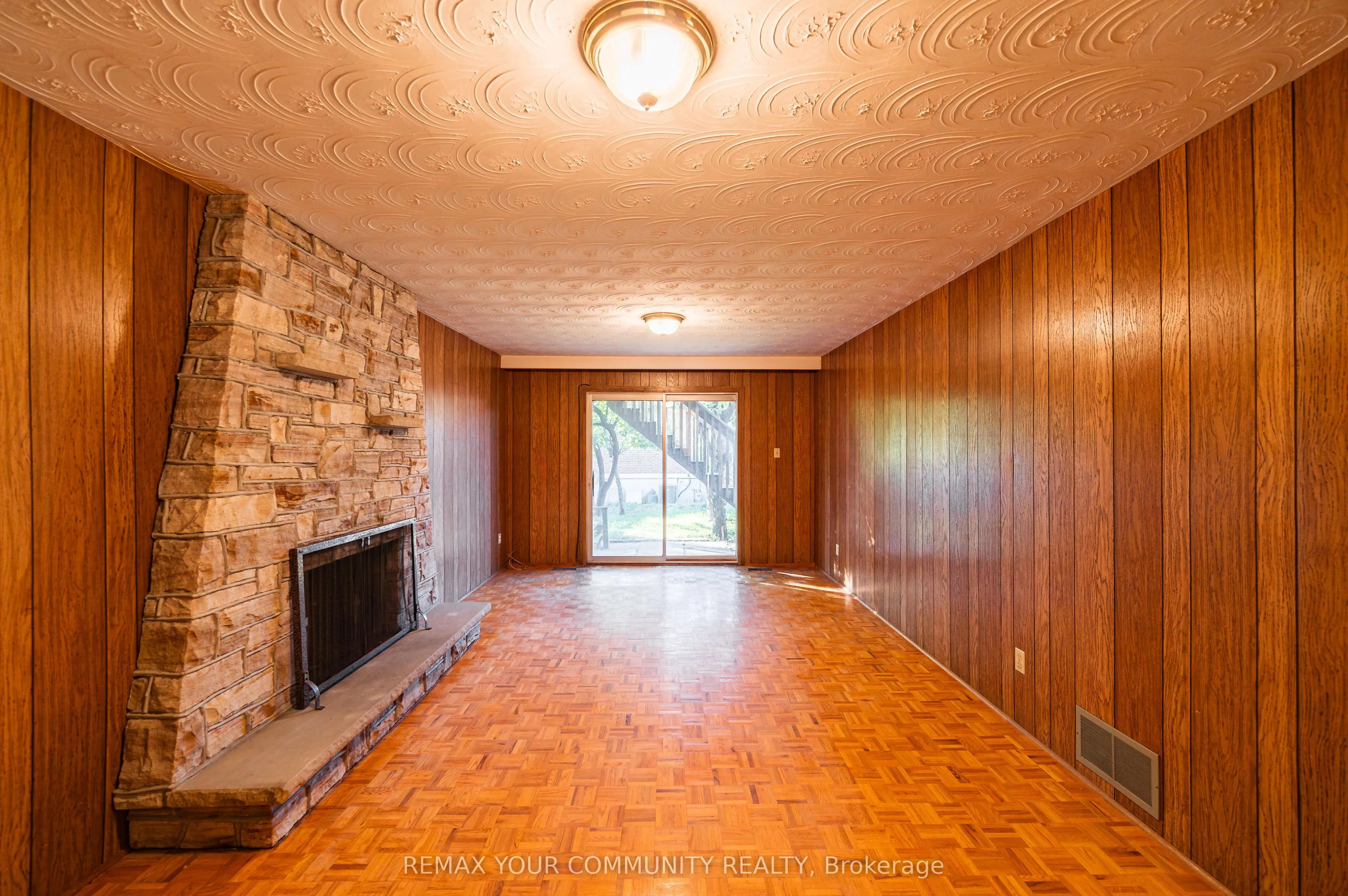 11 Anthia Drive