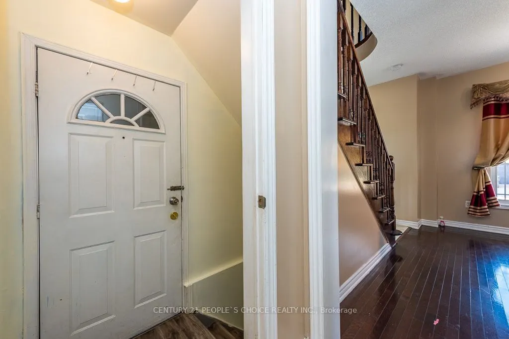 1 Bouvier Gate