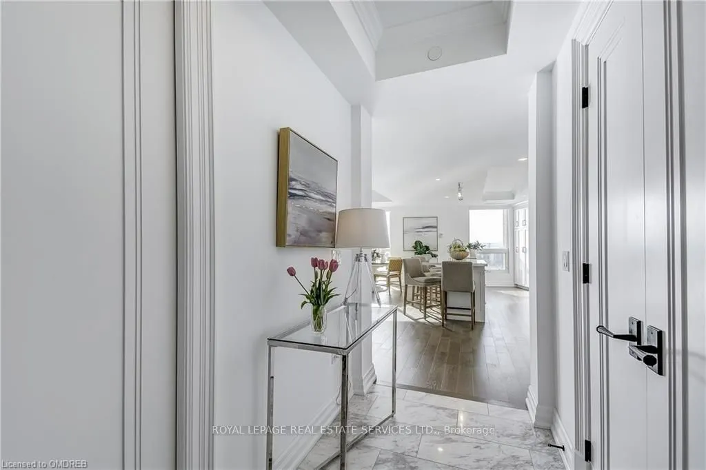 2060 LAKESHORE Road #1704