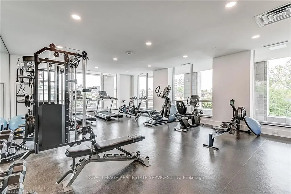 2060 LAKESHORE Road #1704
