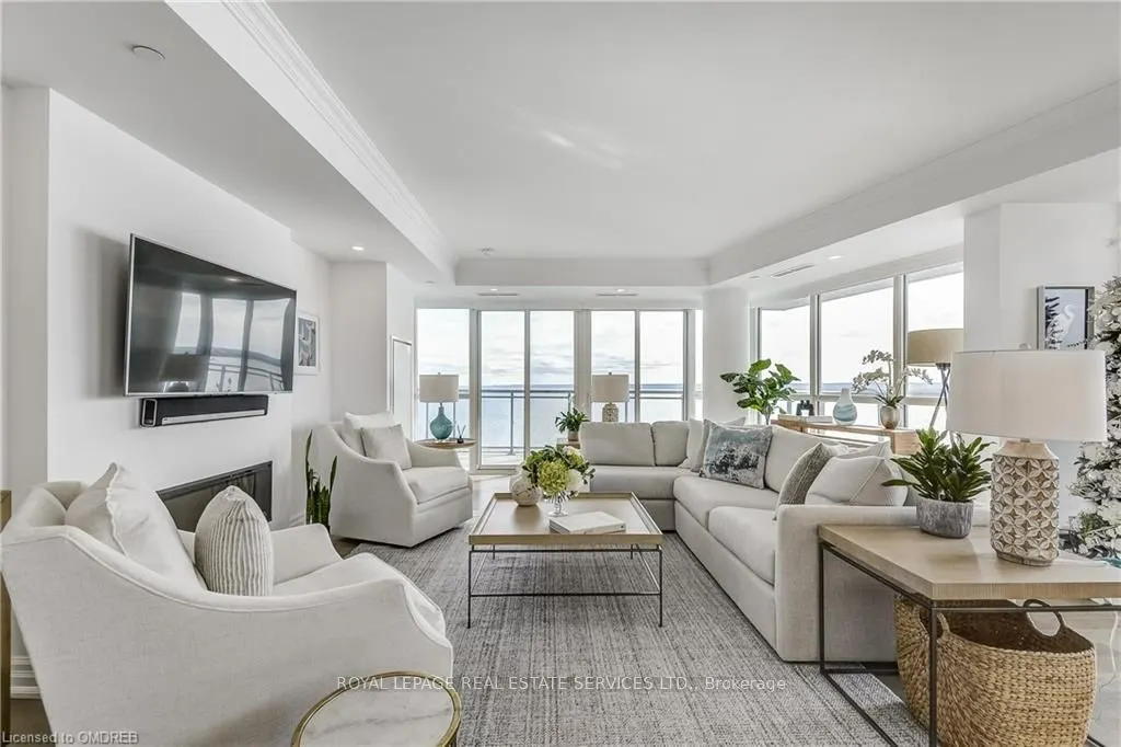 2060 LAKESHORE Road #1704