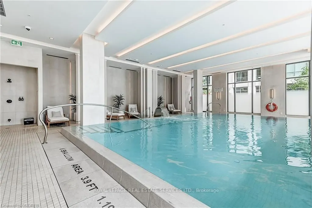 2060 LAKESHORE Road #1704