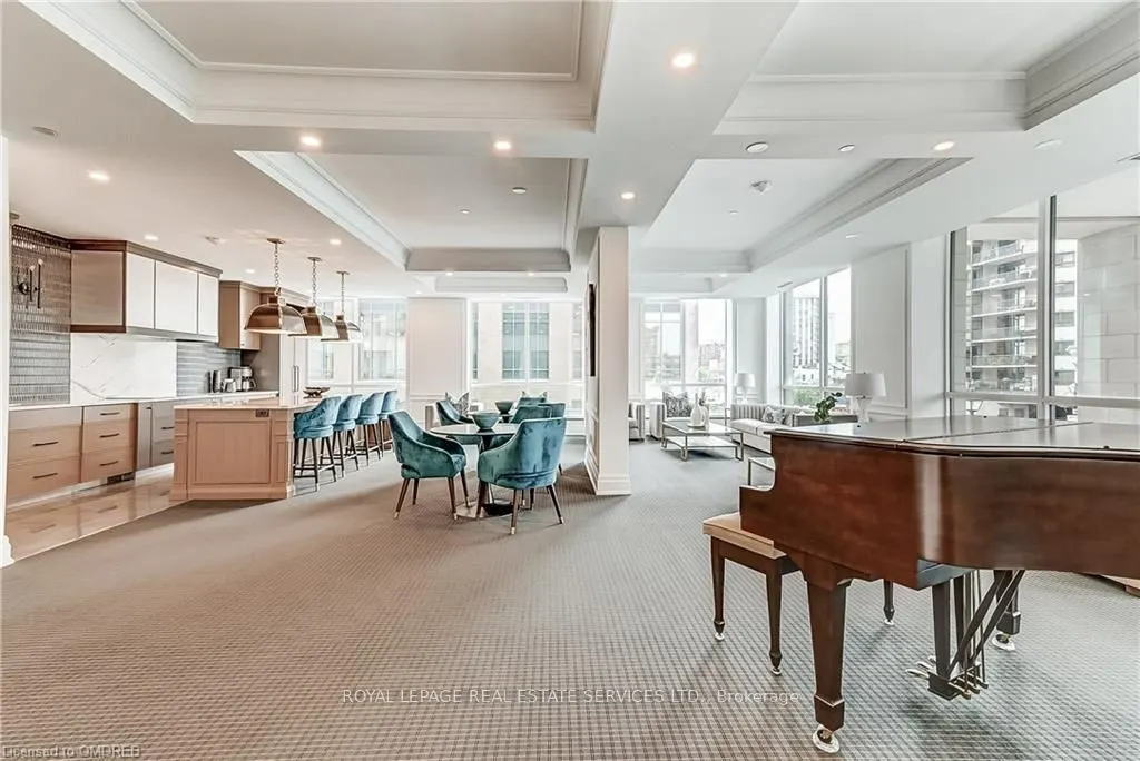 2060 LAKESHORE Road #1704