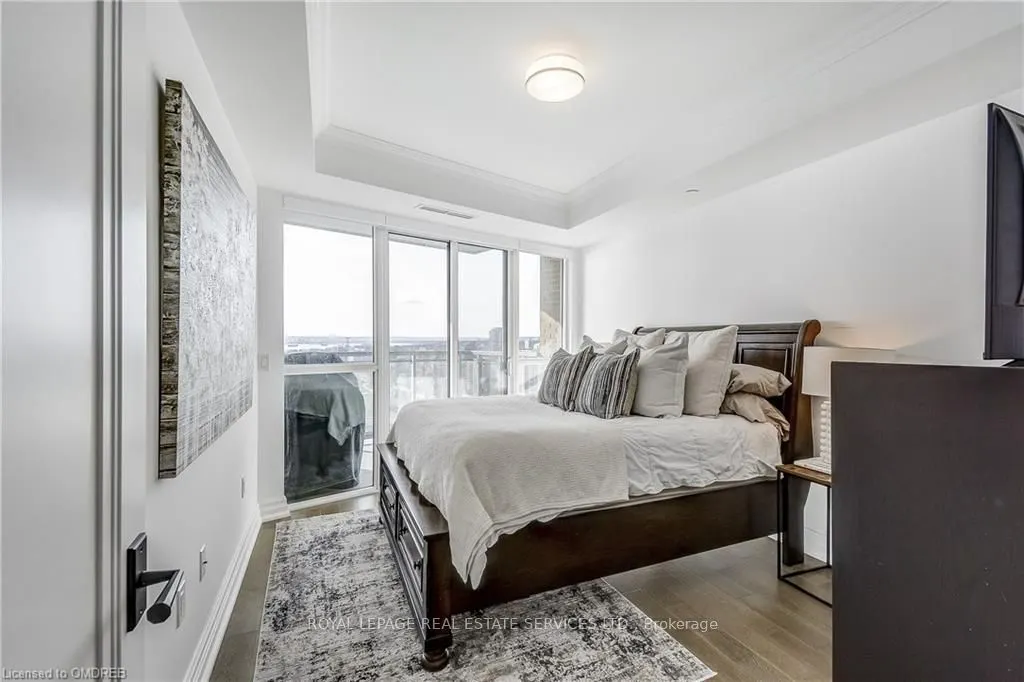 2060 LAKESHORE Road #1704