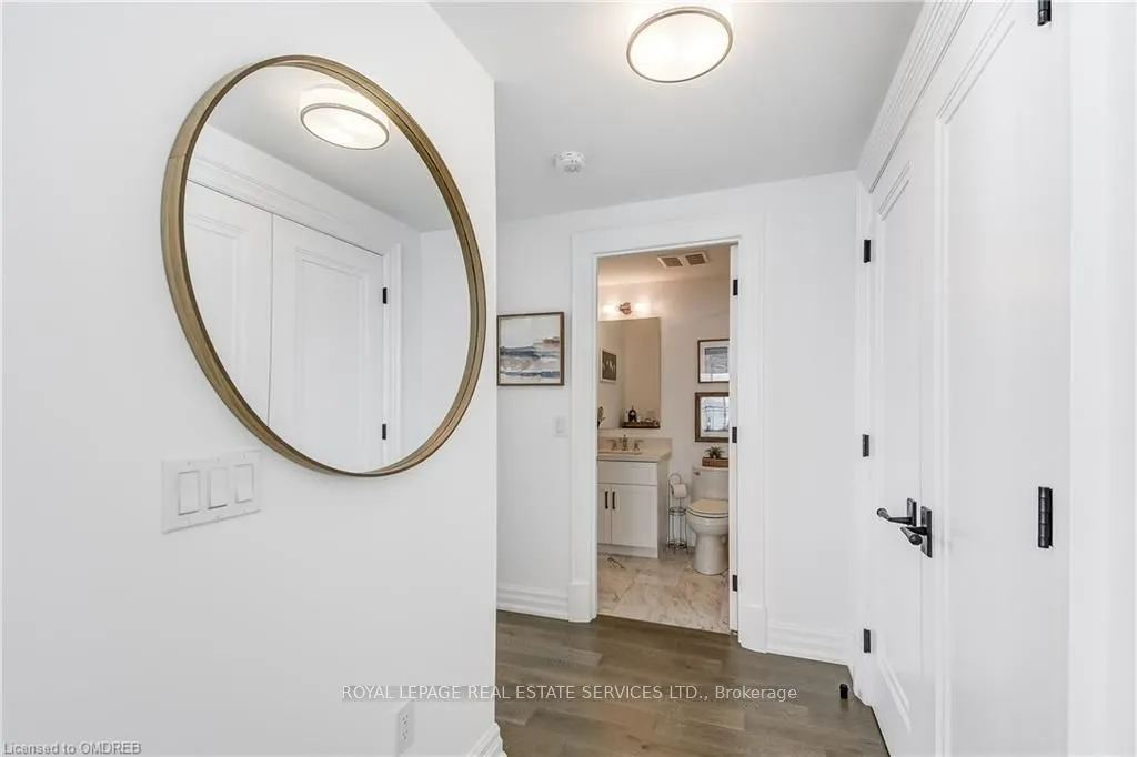 2060 LAKESHORE Road #1704