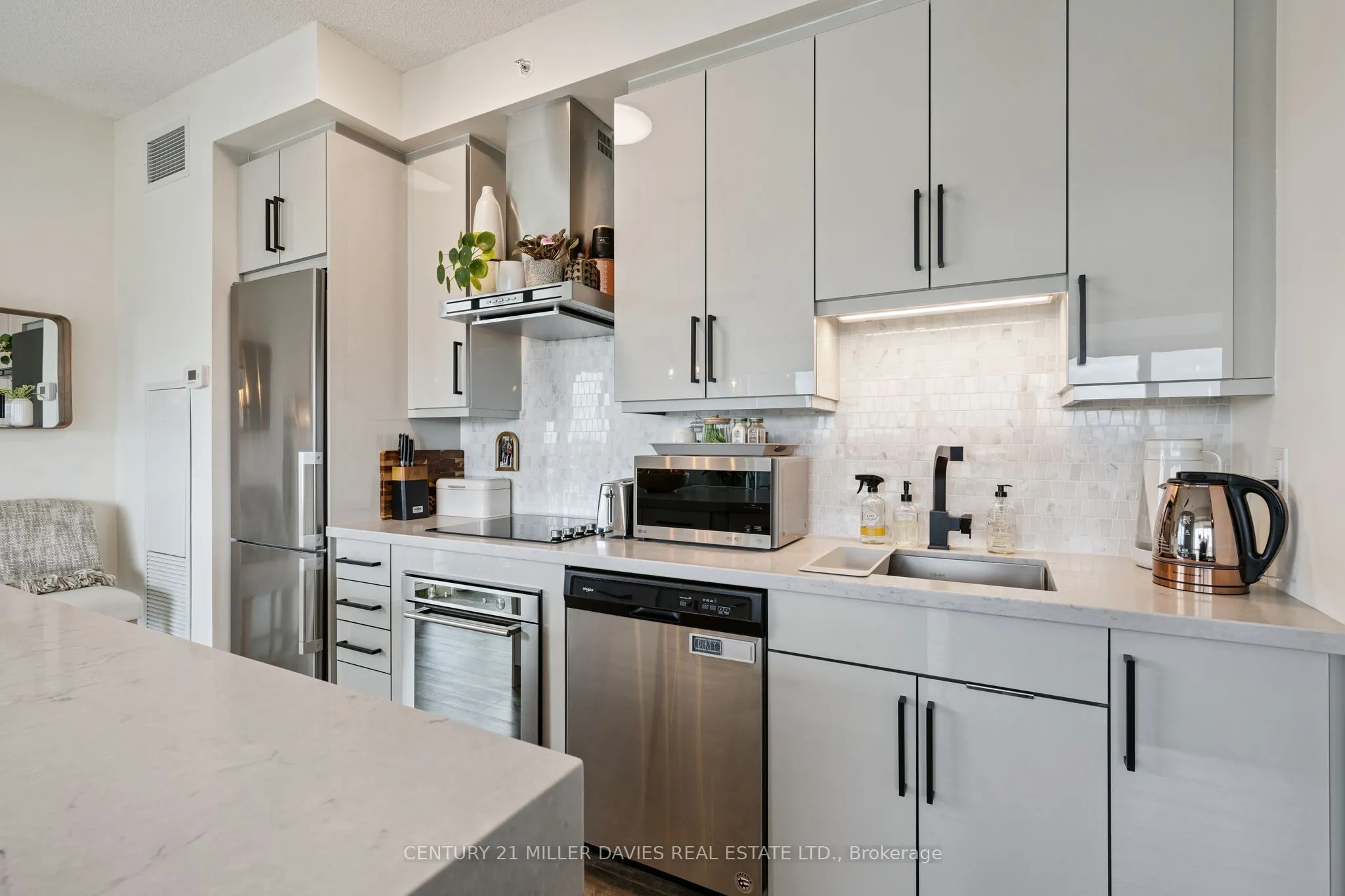 2081 Fairview Street #1101