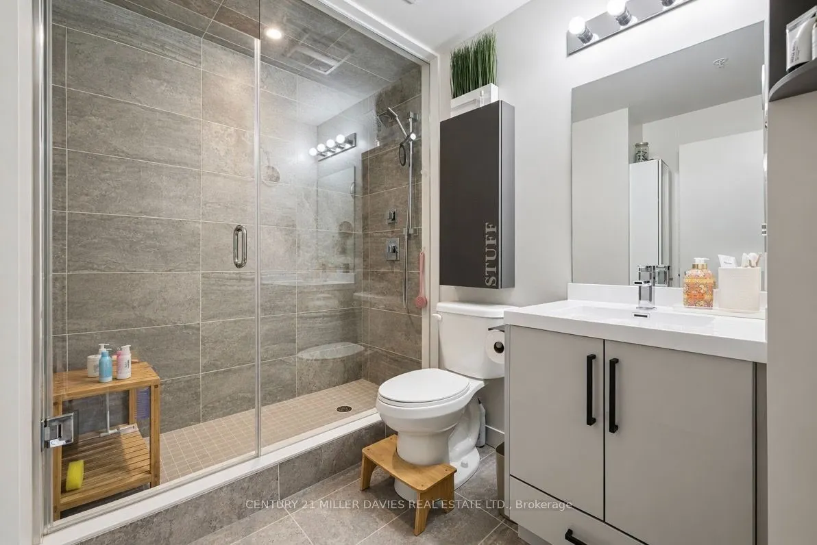 2081 Fairview Street #1101