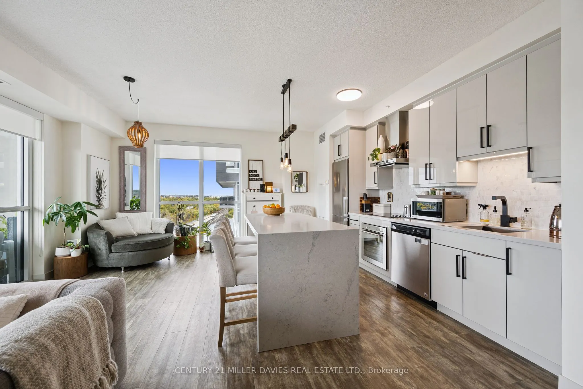 2081 Fairview Street #1101