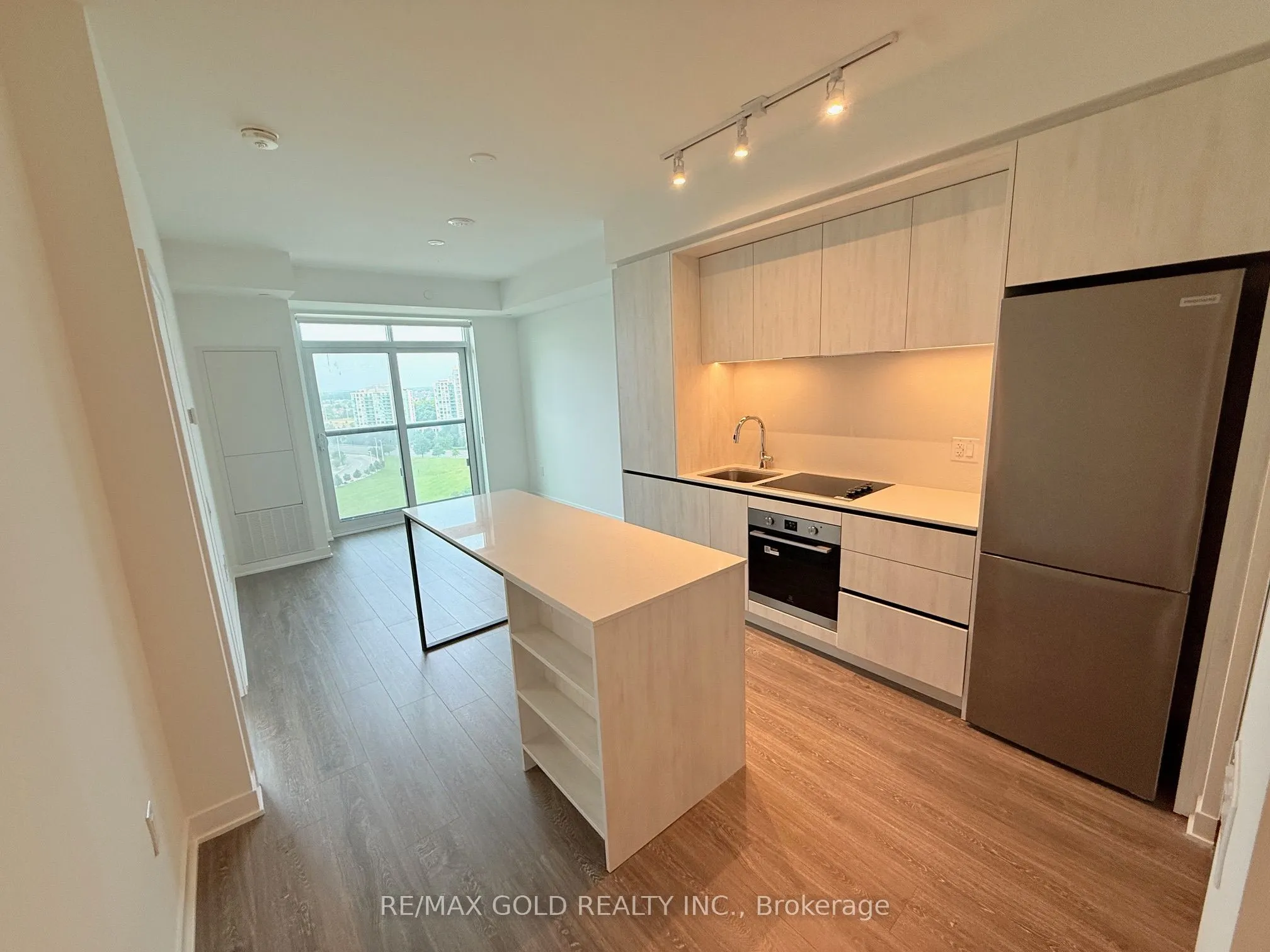 2495 Eglinton Avenue #1407