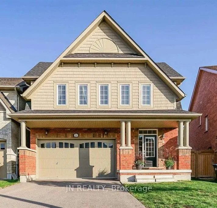 34 McEchearn Crescent #Lower