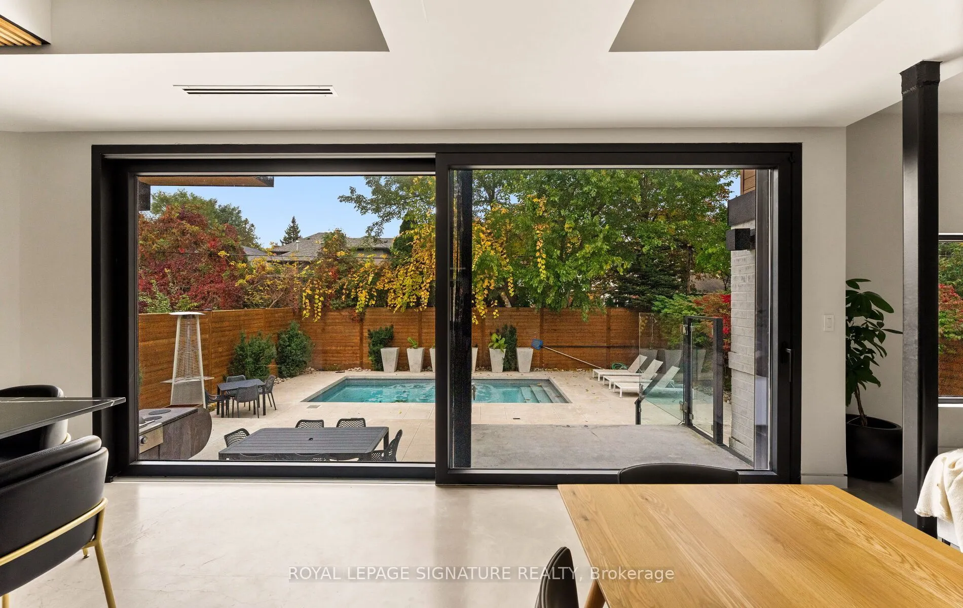 25 Eagle Road