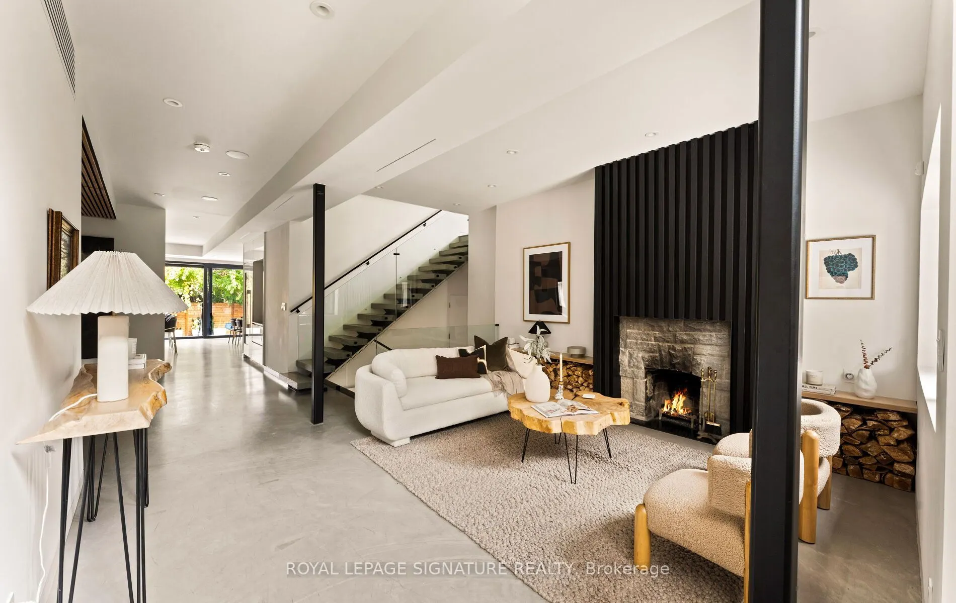 25 Eagle Road