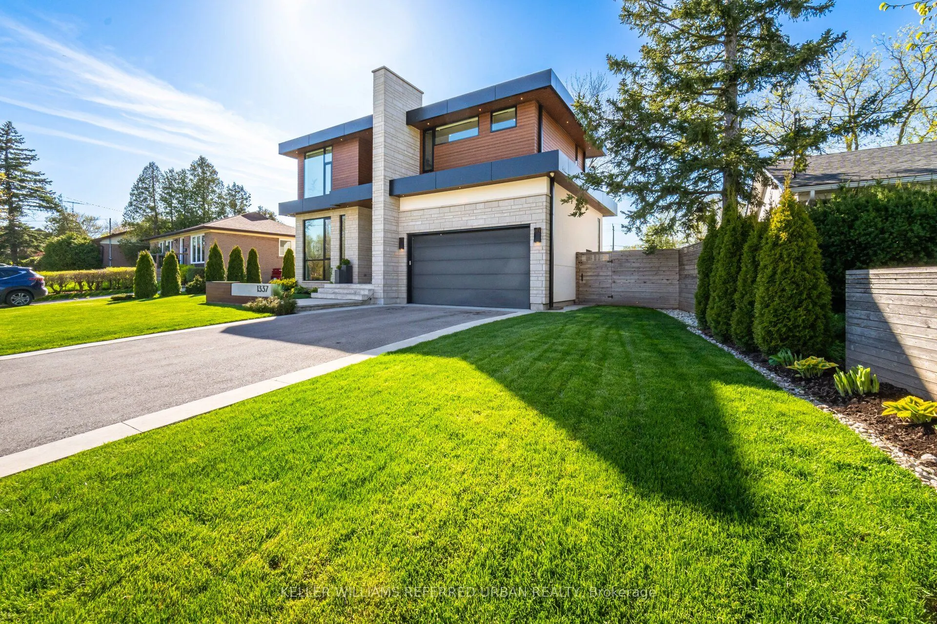 1337 Waverly Avenue