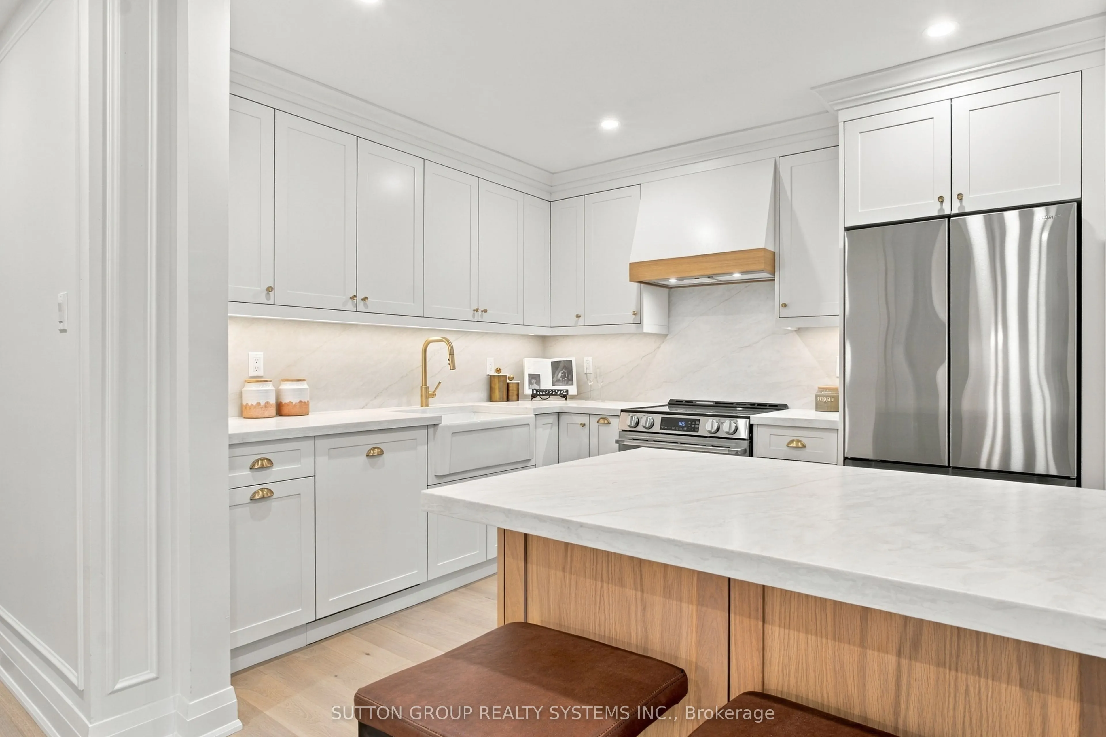 1951 Rathburn Road E #26