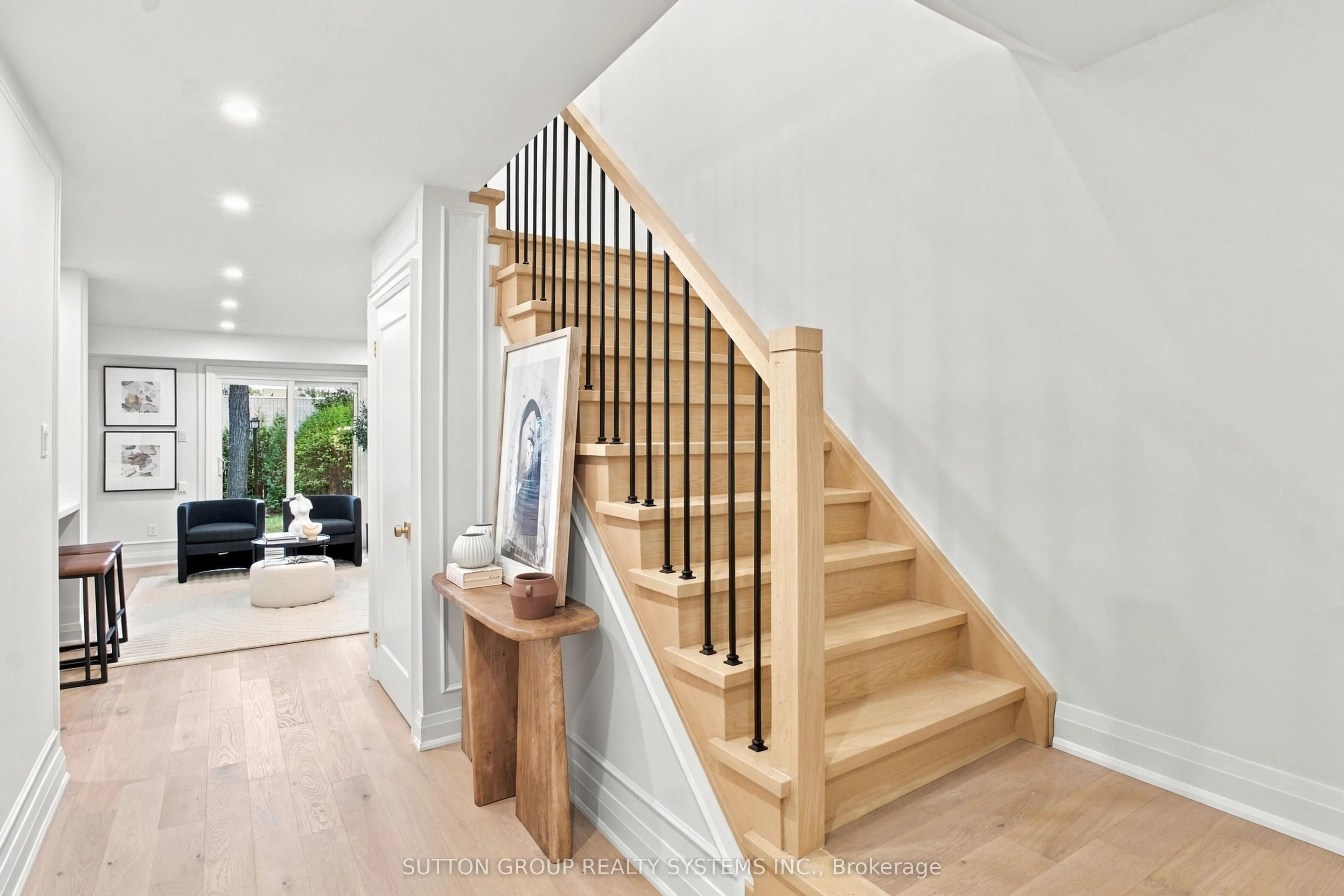 1951 Rathburn Road E #26