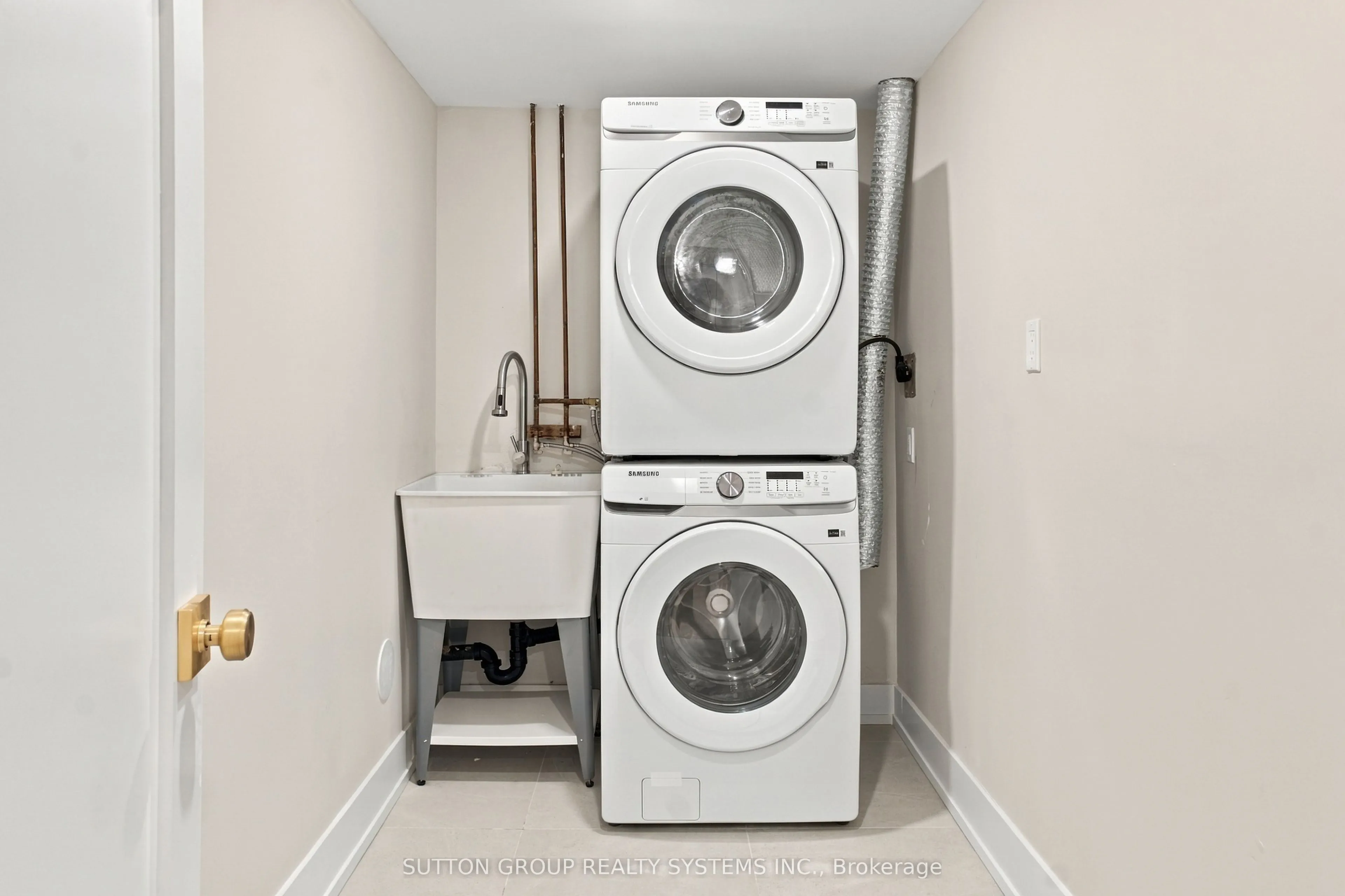 1951 Rathburn Road E #26