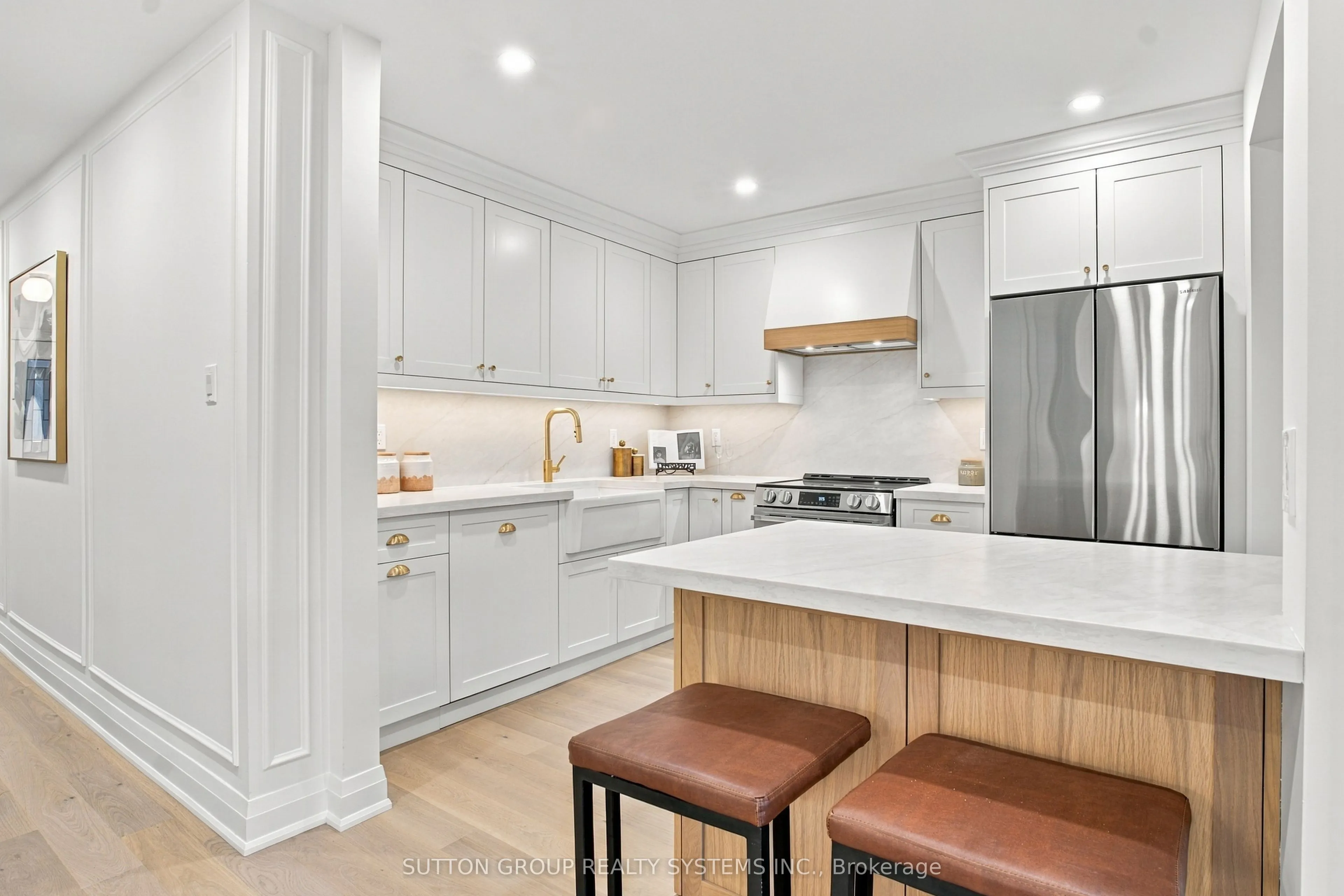 1951 Rathburn Road E #26