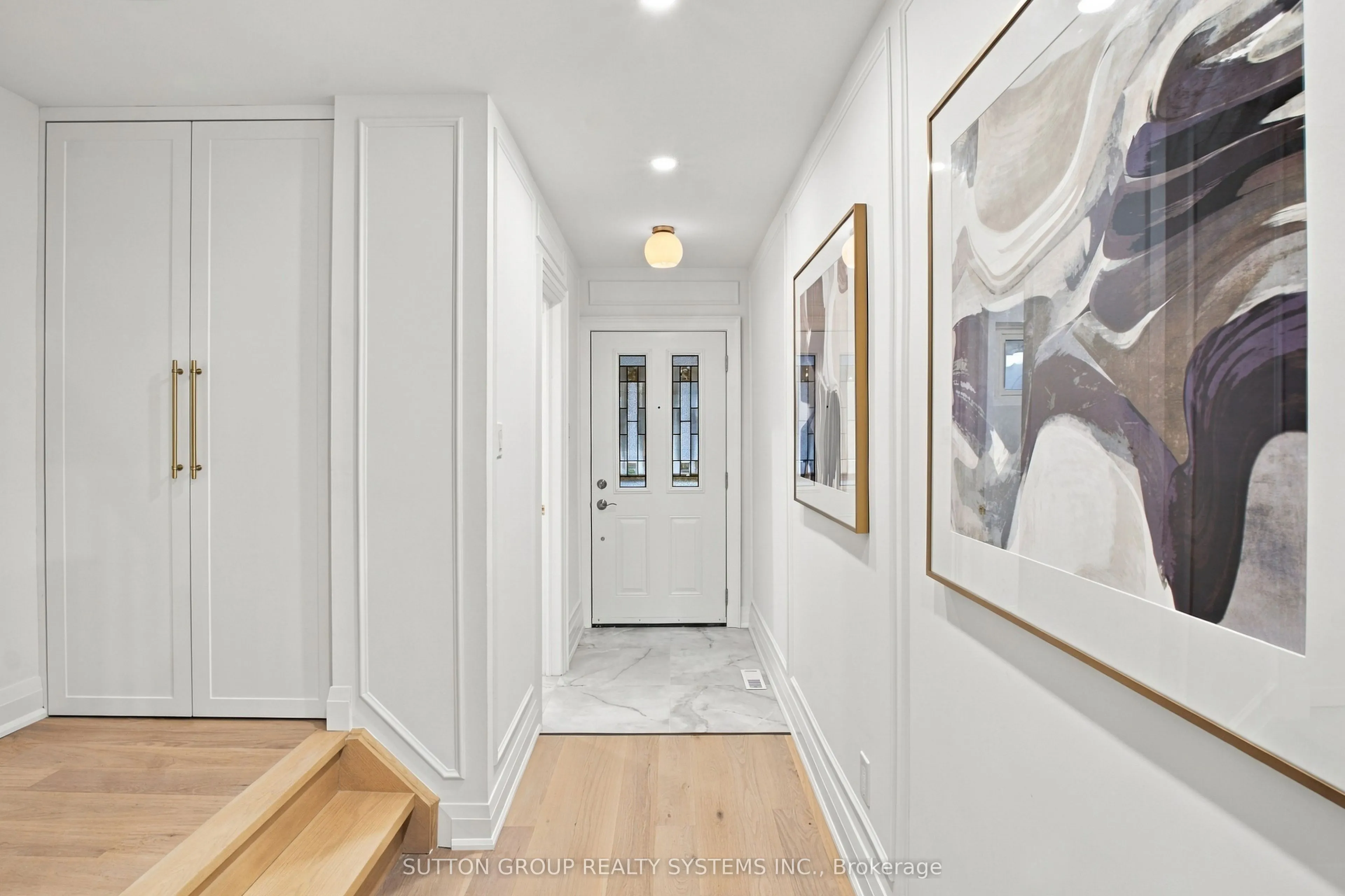 1951 Rathburn Road E #26