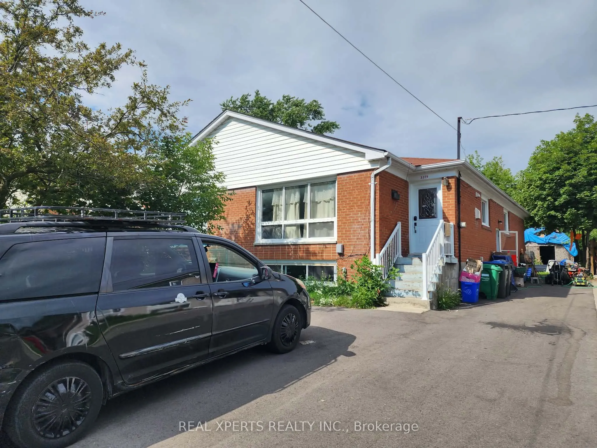 3379 fellmore Drive W