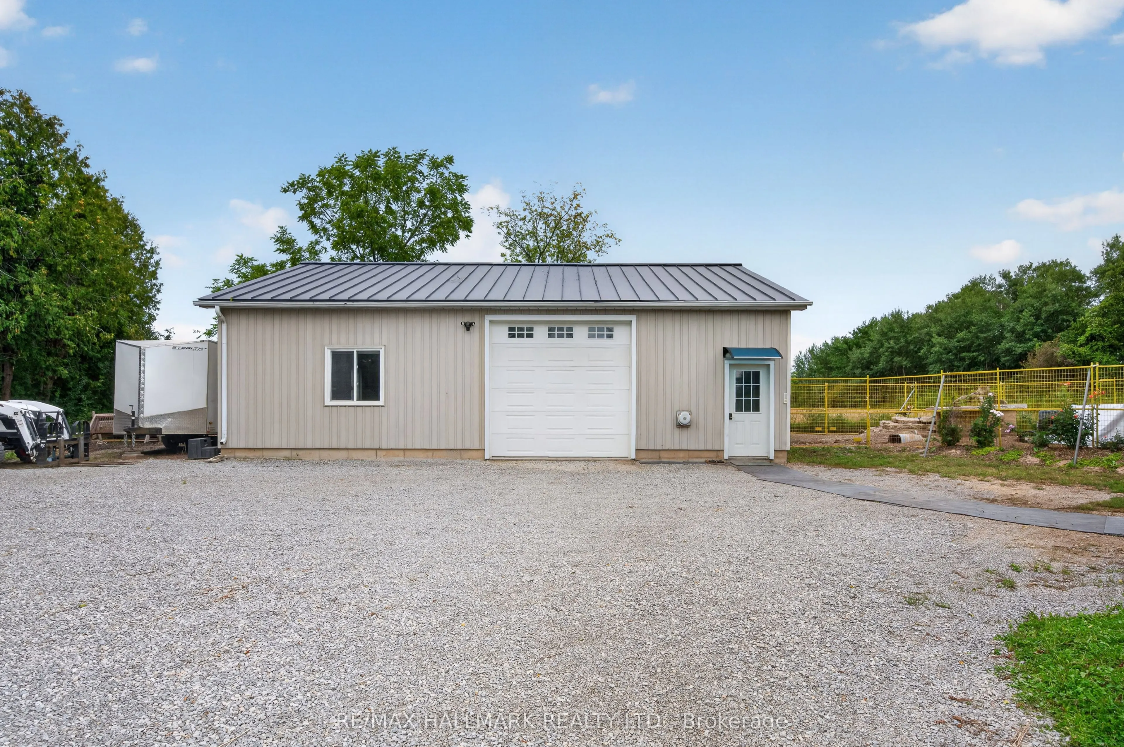 7499 5 Side Road