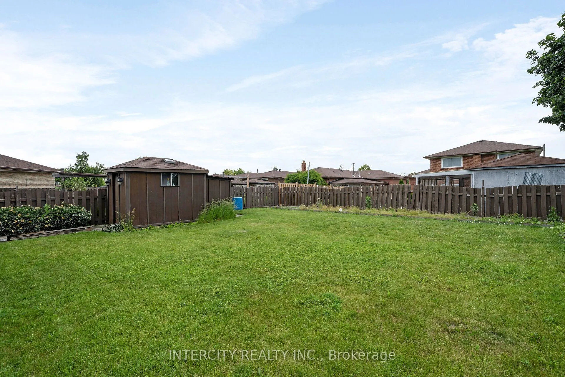 7279 Vernor Drive