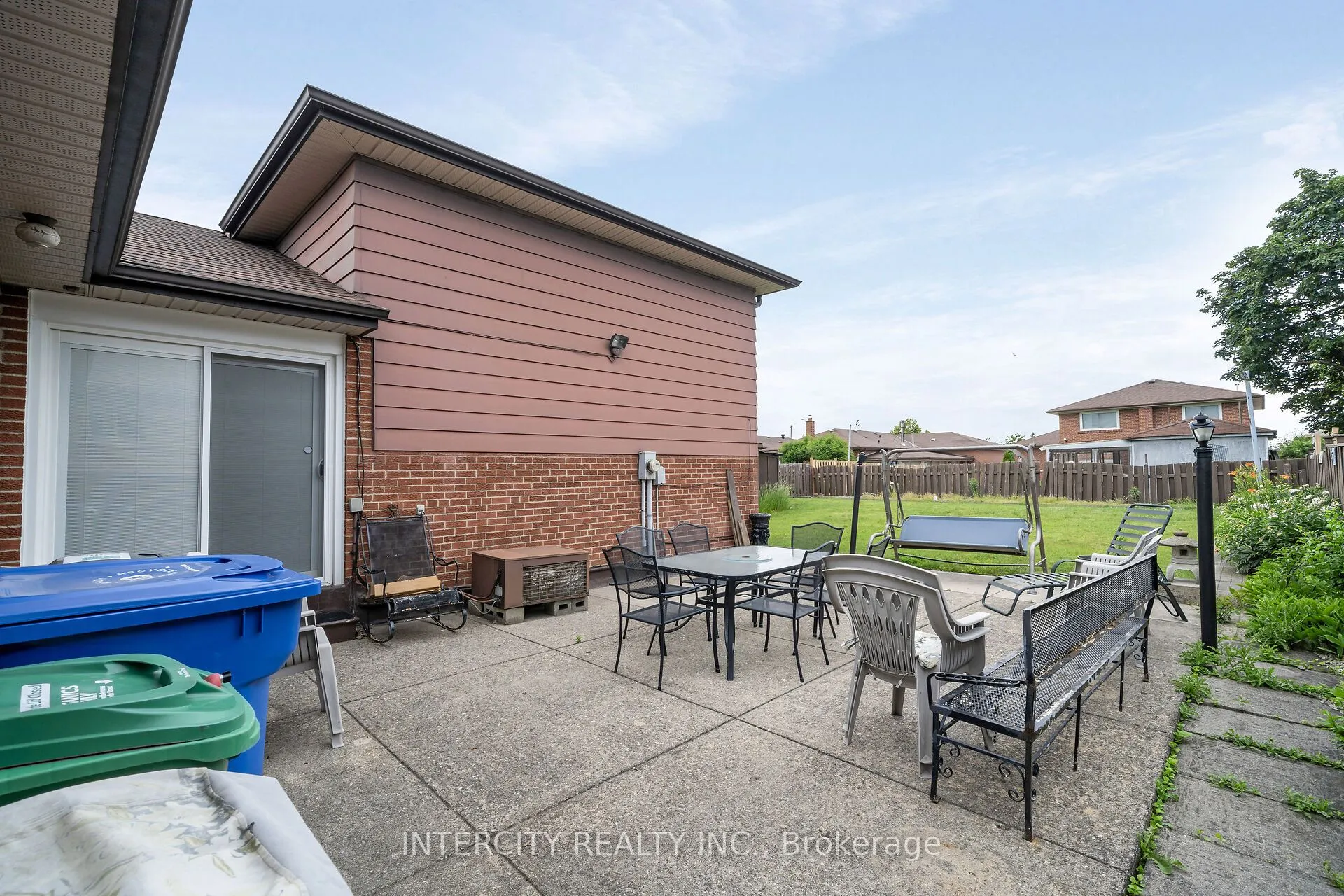7279 Vernor Drive