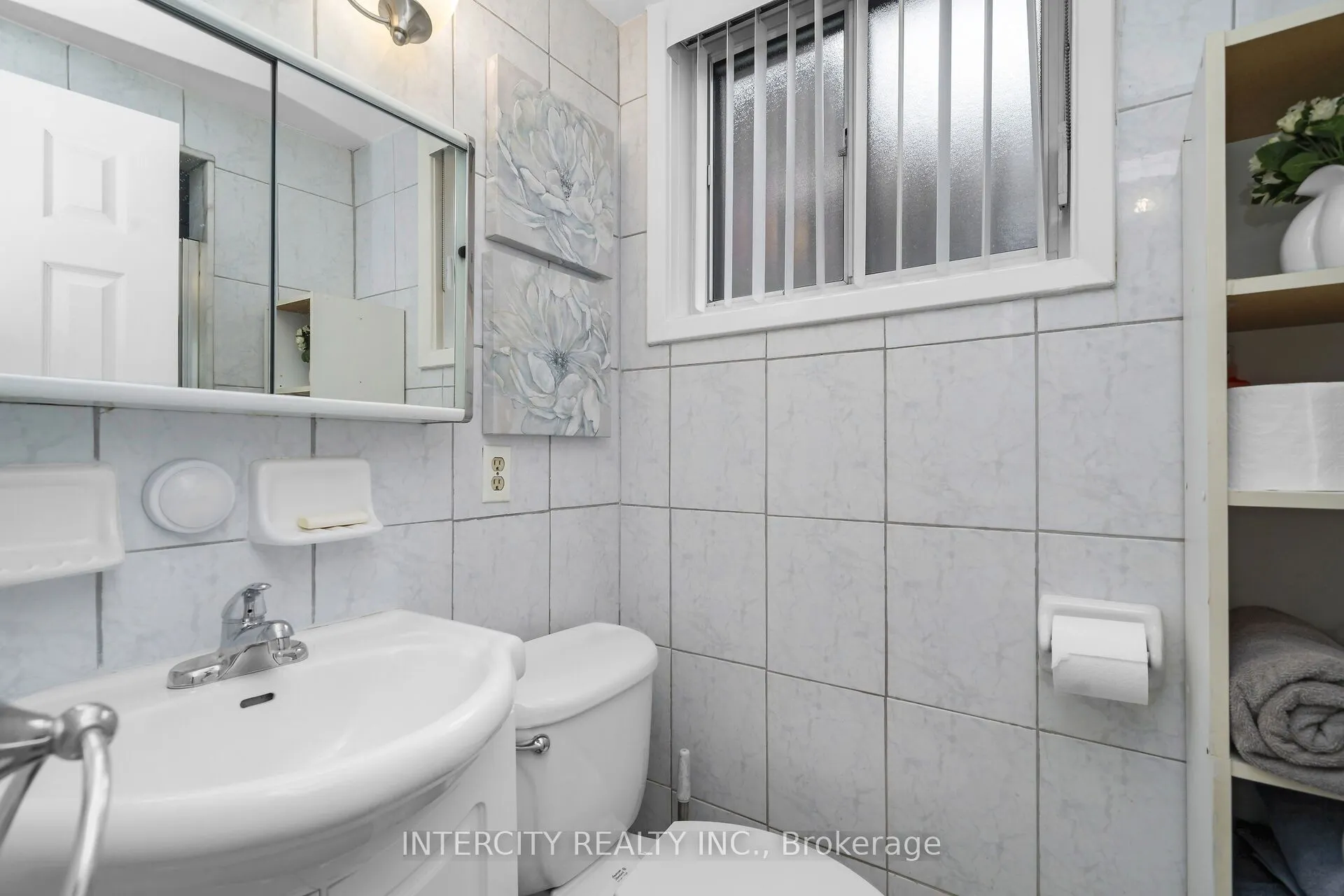 7279 Vernor Drive
