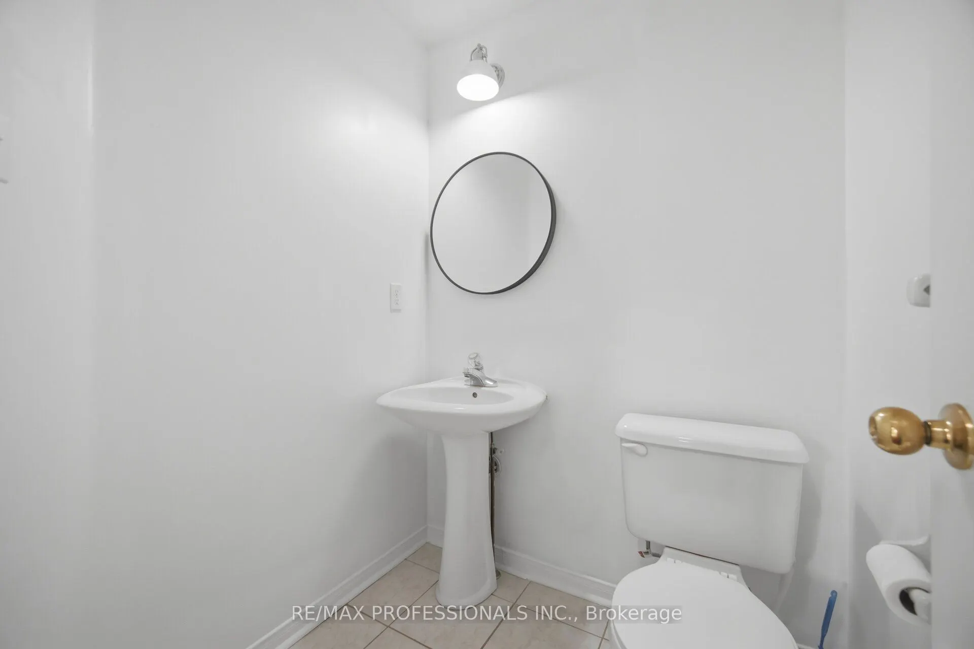 5910 Greensboro Drive #114