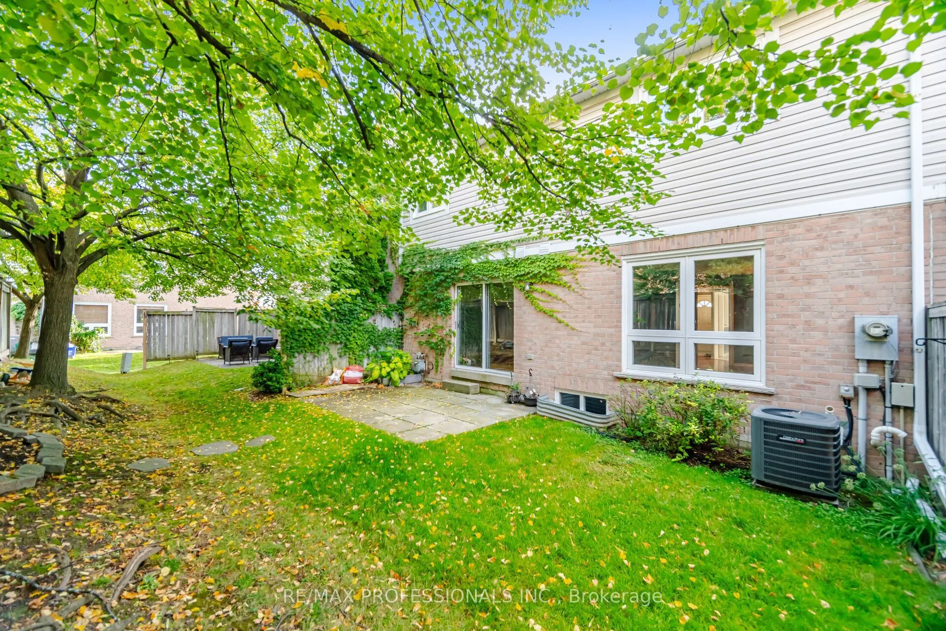 5910 Greensboro Drive #114