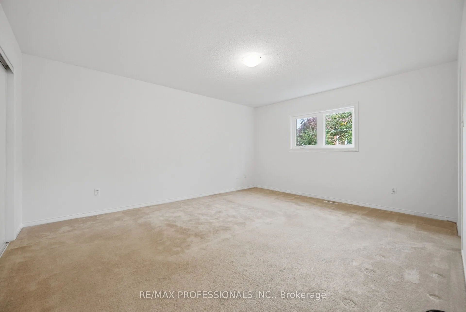 5910 Greensboro Drive #114