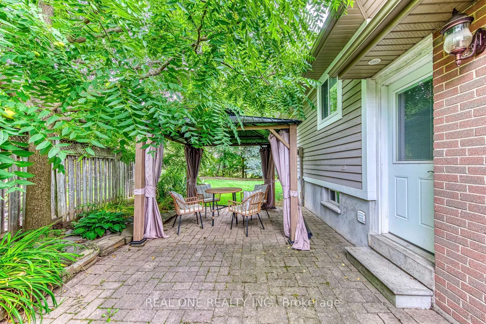 28 Osborne Crescent