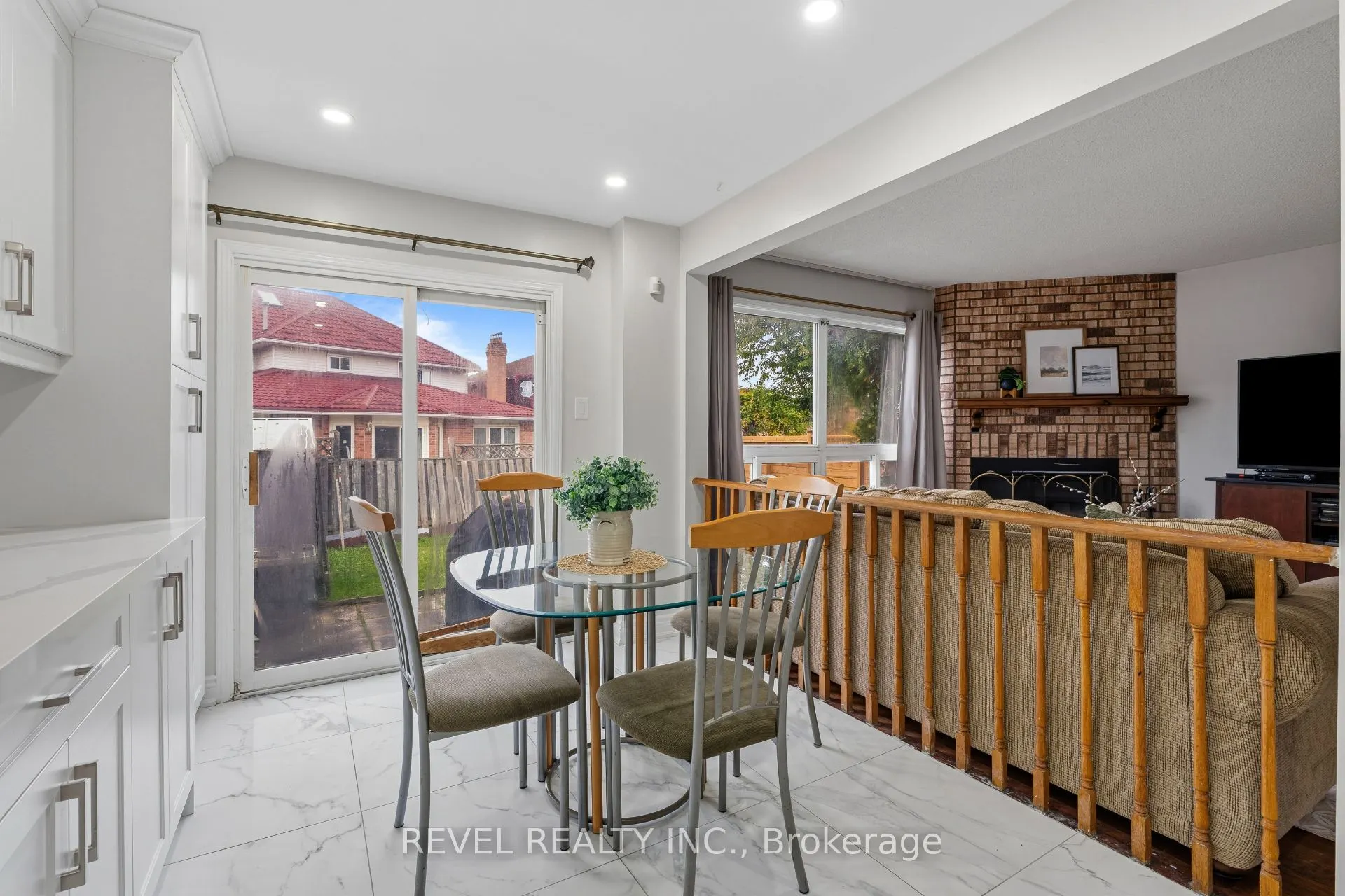 101 Sandmere Avenue