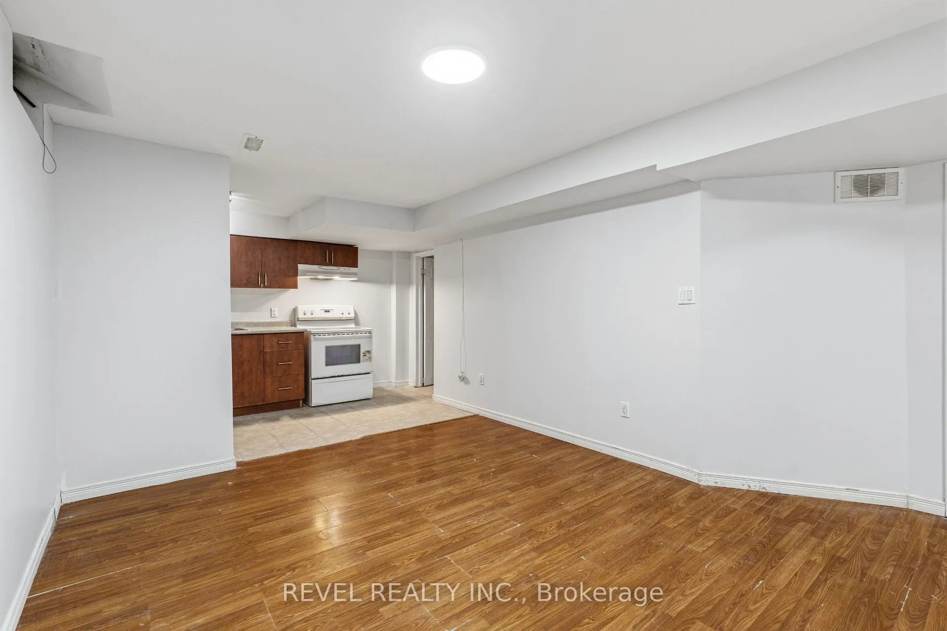 101 Sandmere Avenue