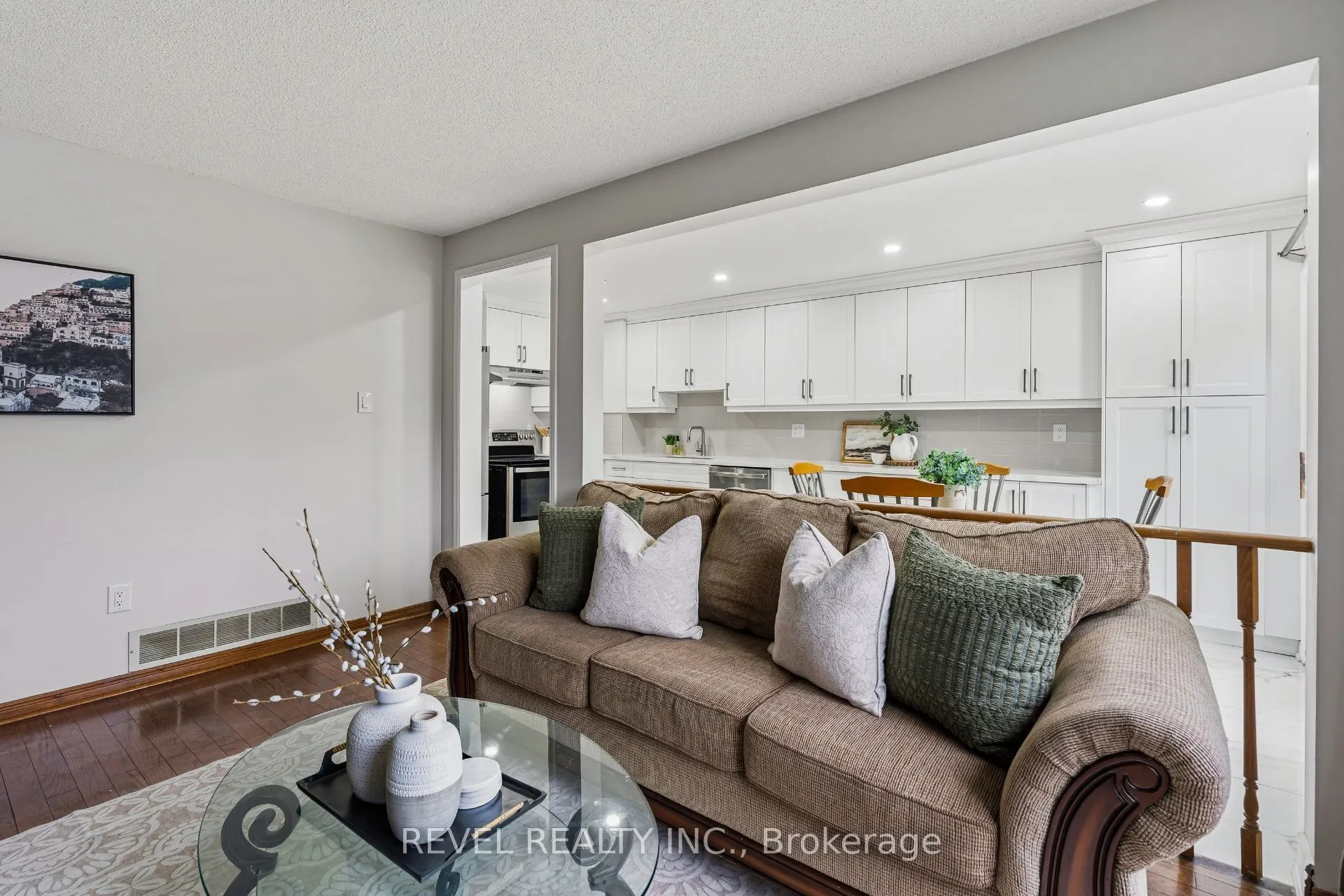 101 Sandmere Avenue