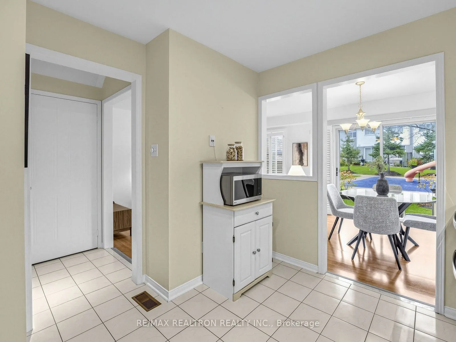 5305 Glen Erin Drive ##2B