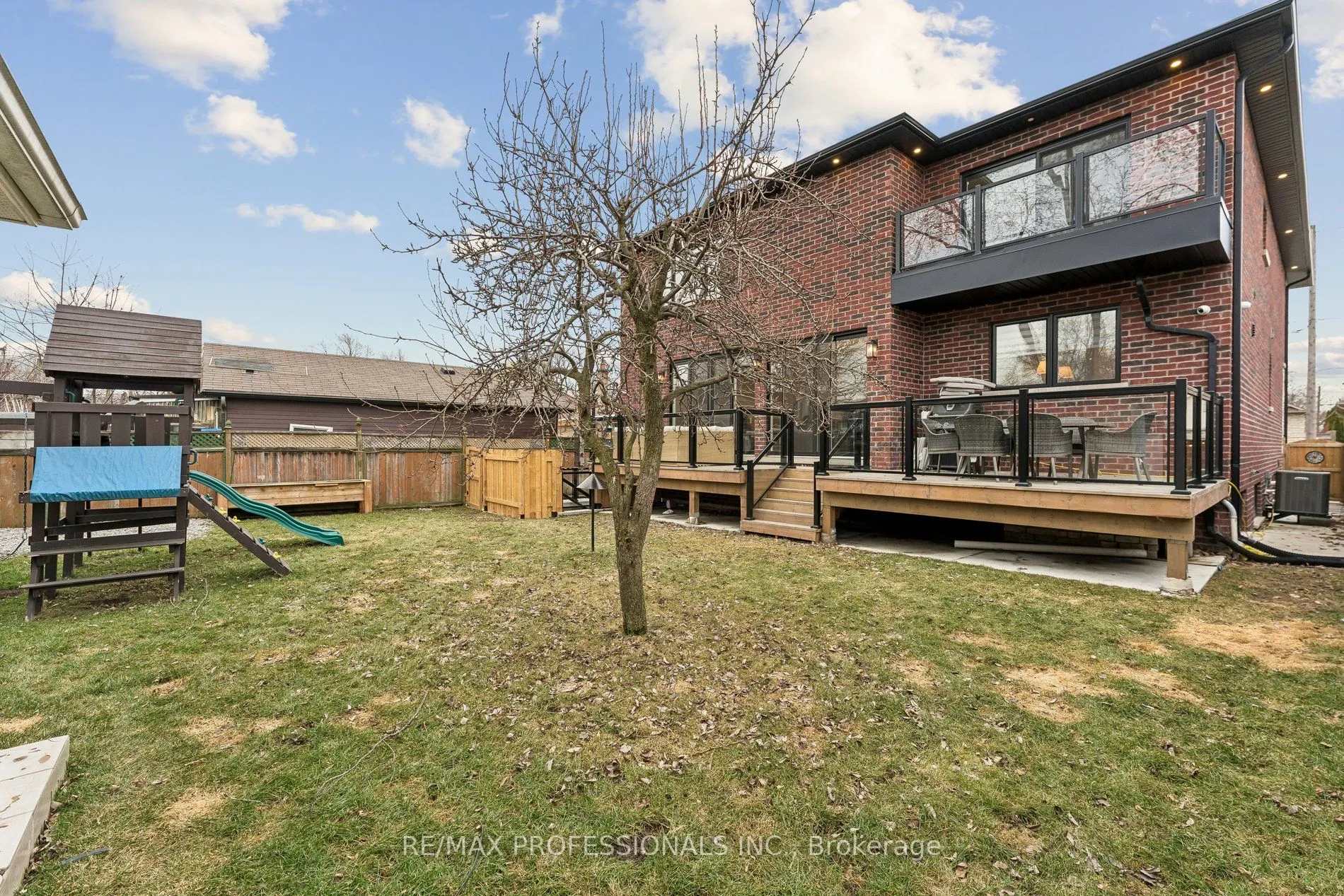 7 Ranwood Drive