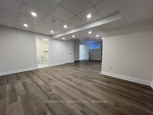 7 Ranwood Drive