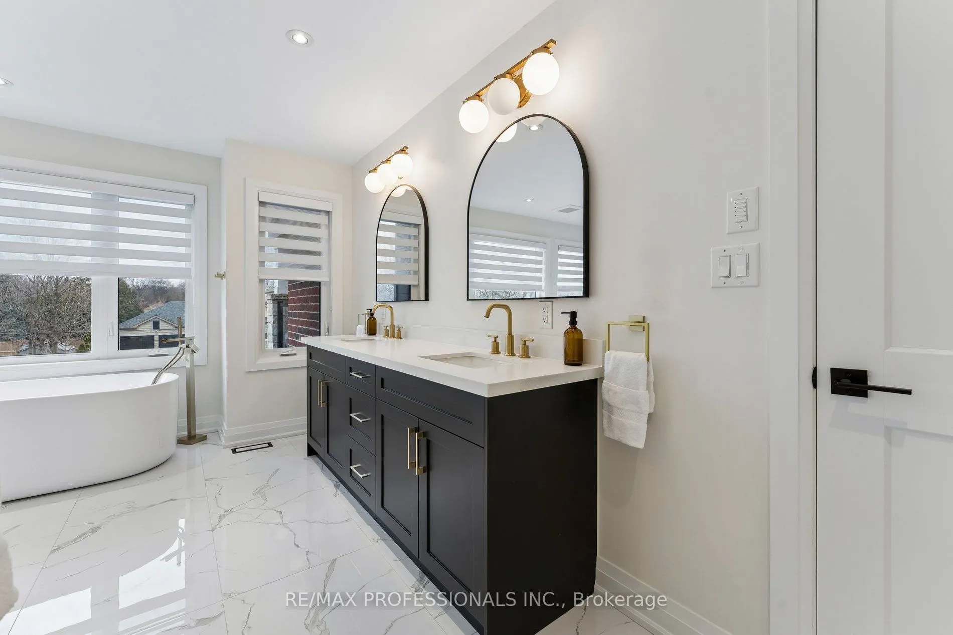 7 Ranwood Drive
