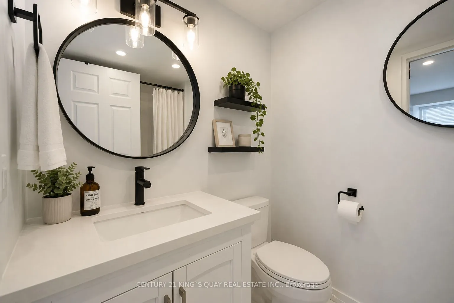 25 Agnes Street #502