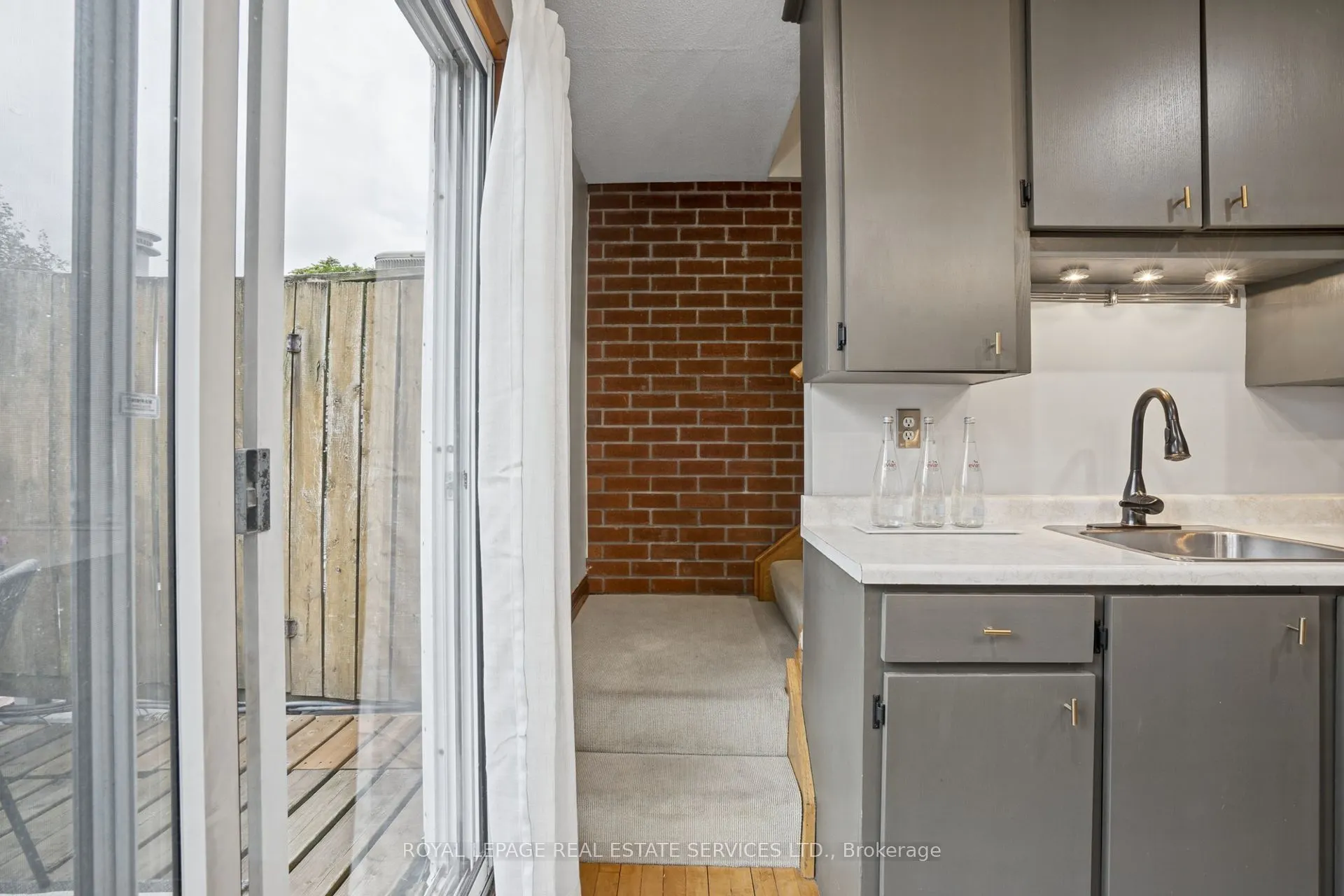 3 Harshaw Avenue